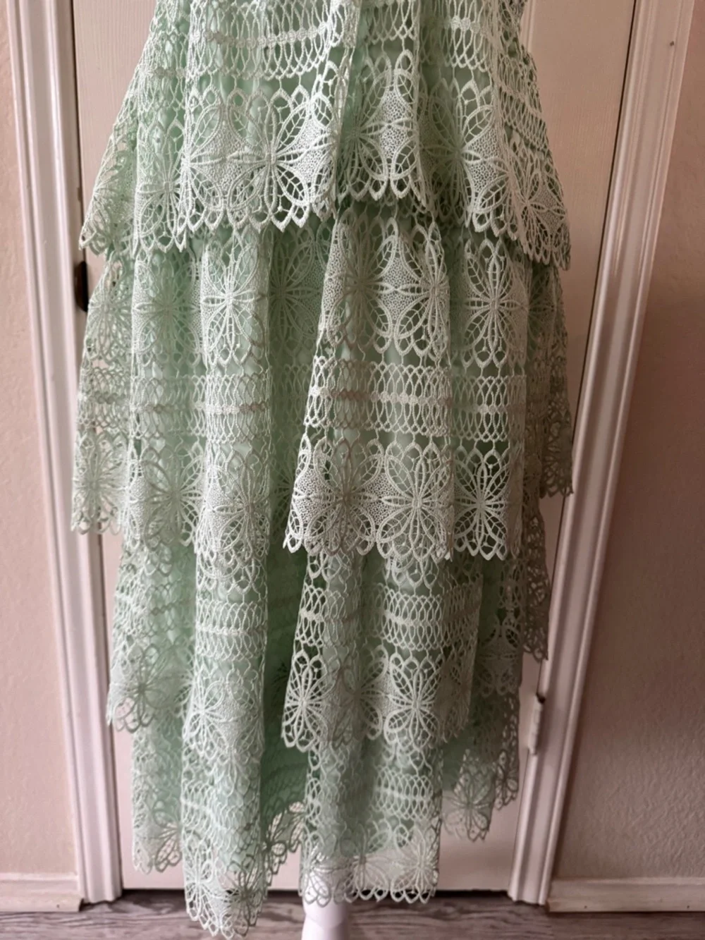 Gianni Bini Lace Dress Size 8 Mint Green Tiered Boho V-Neck - Picture 8 of 15